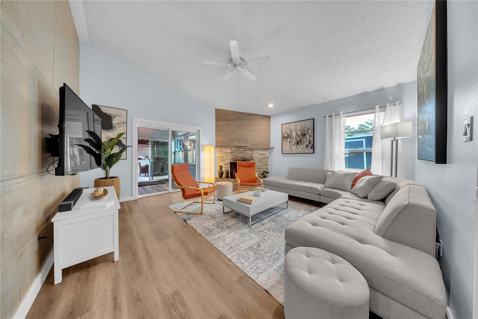 Image 17 of 66 For 1352 Ortega Street