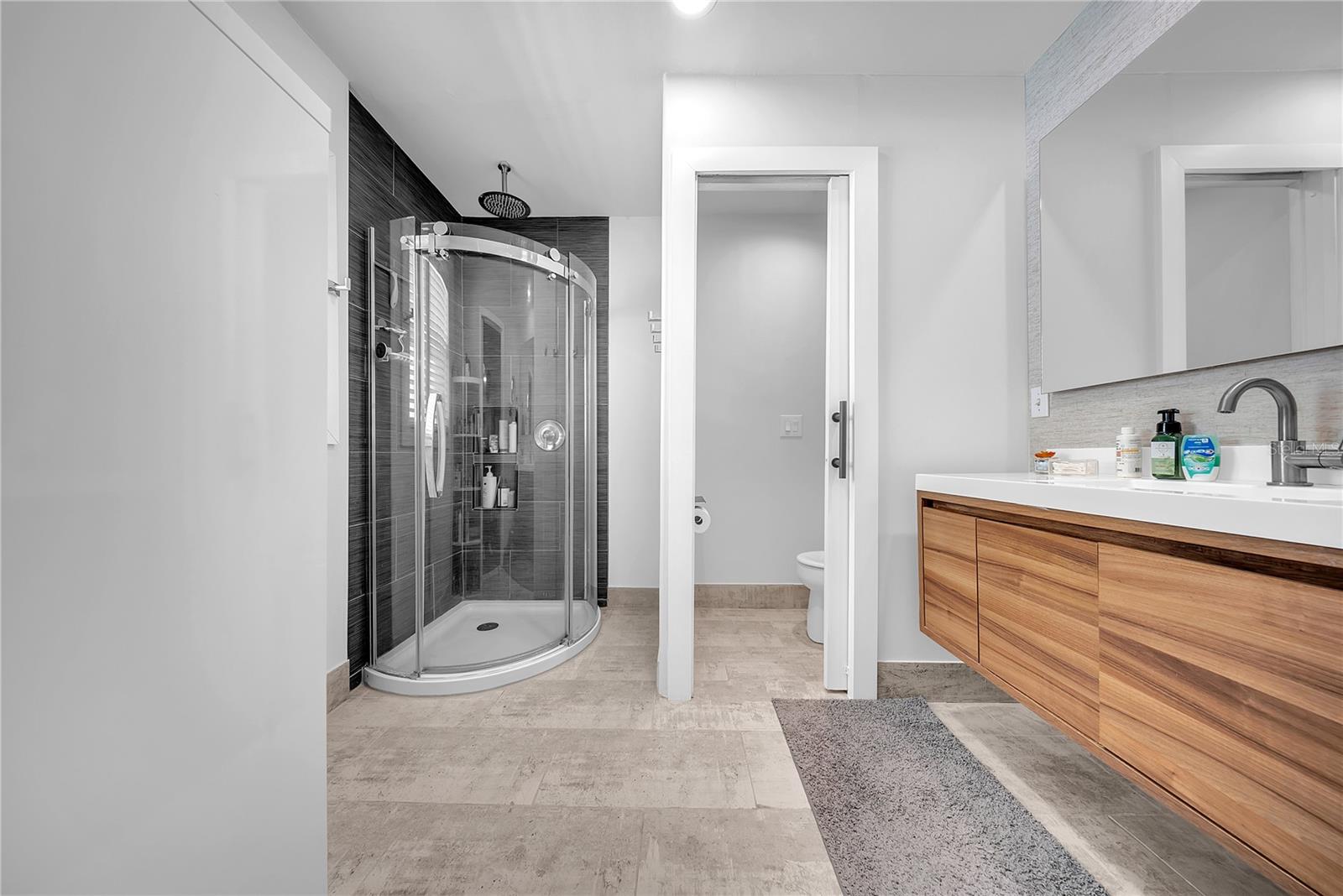 Image 22 of 66 For 1352 Ortega Street