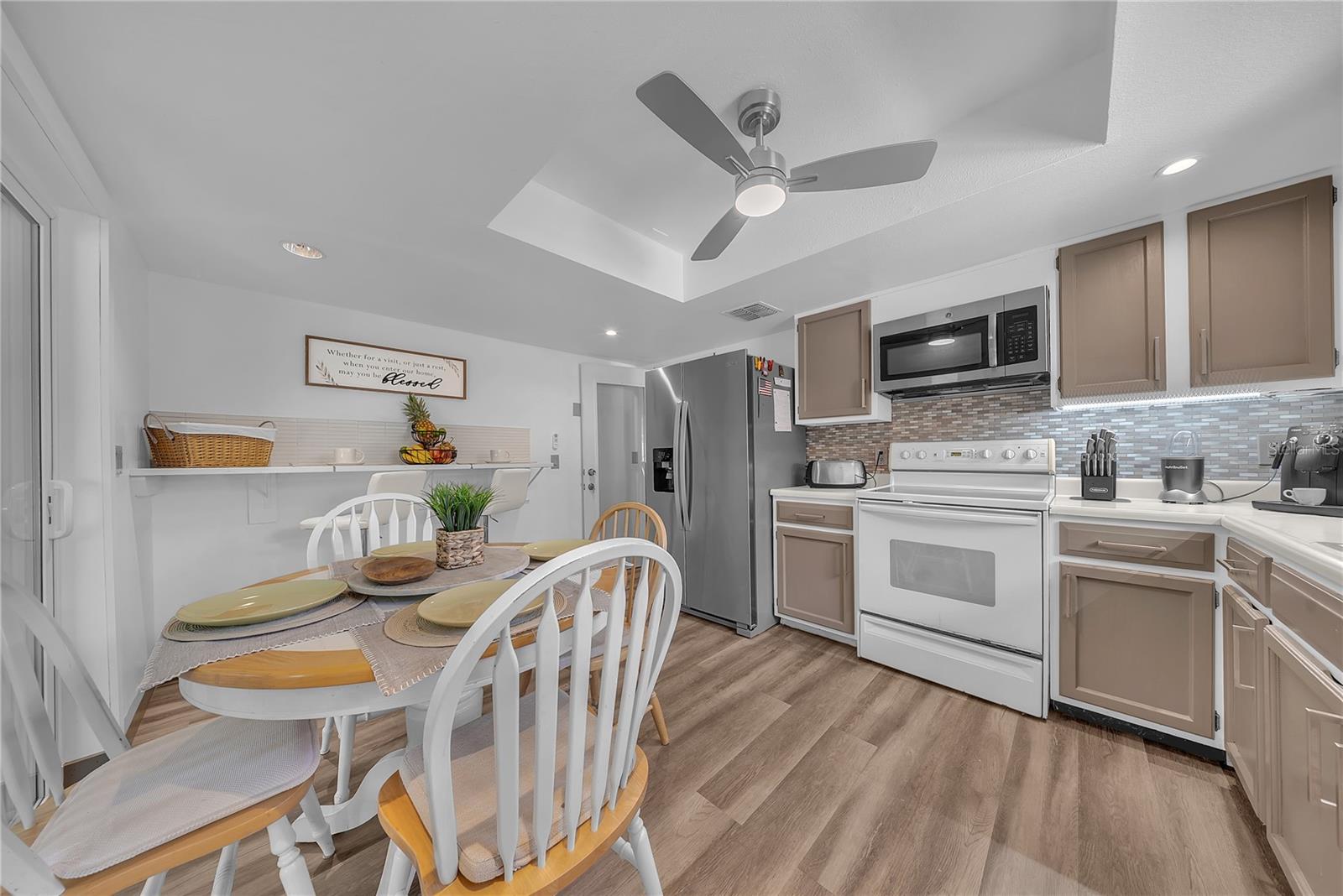 Image 32 of 66 For 1352 Ortega Street