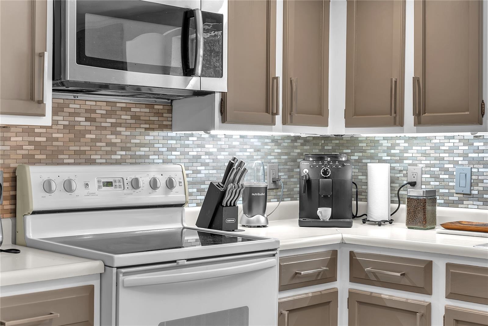 Image 35 of 66 For 1352 Ortega Street