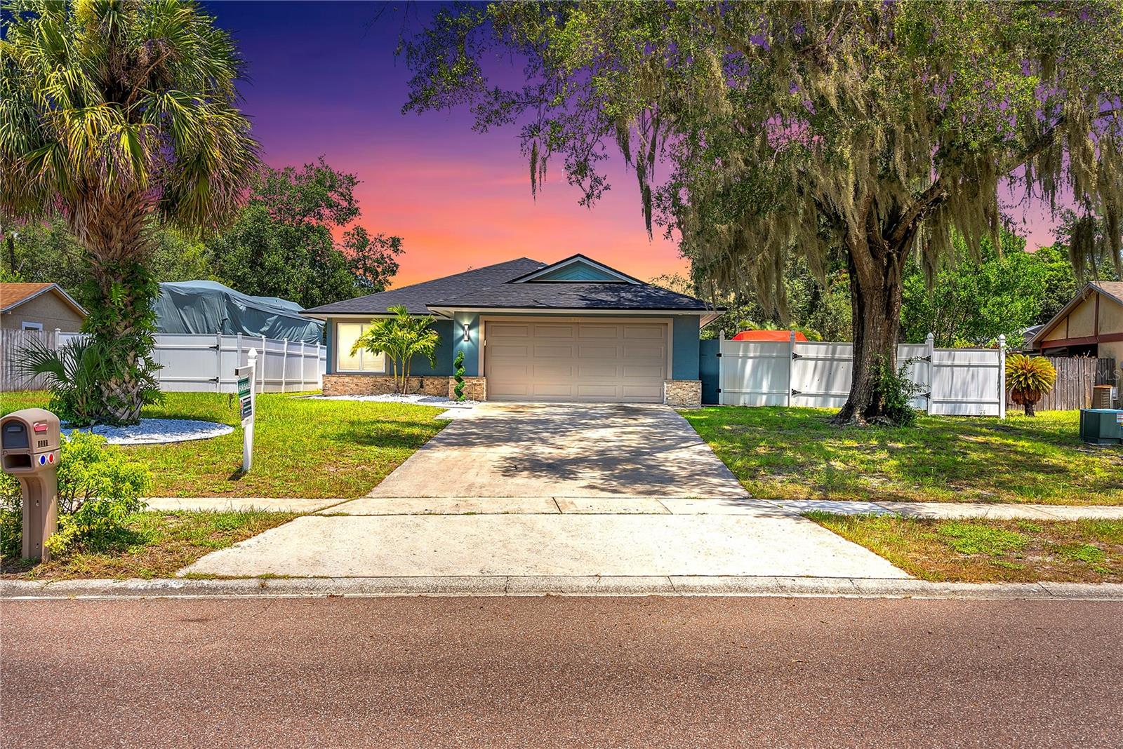 Image 5 of 66 For 1352 Ortega Street