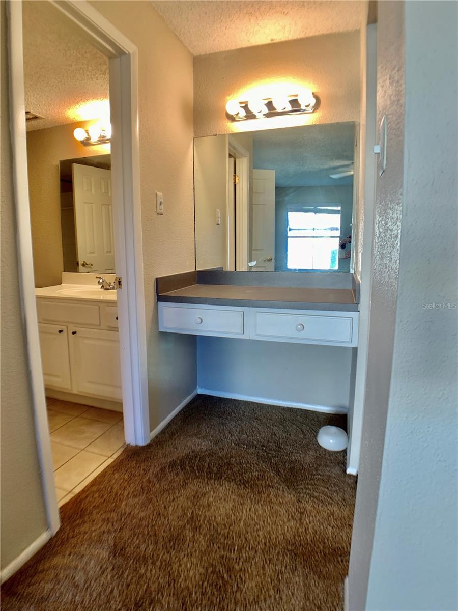 Image 13 of 22 For 3700 Idlebrook Circle 210