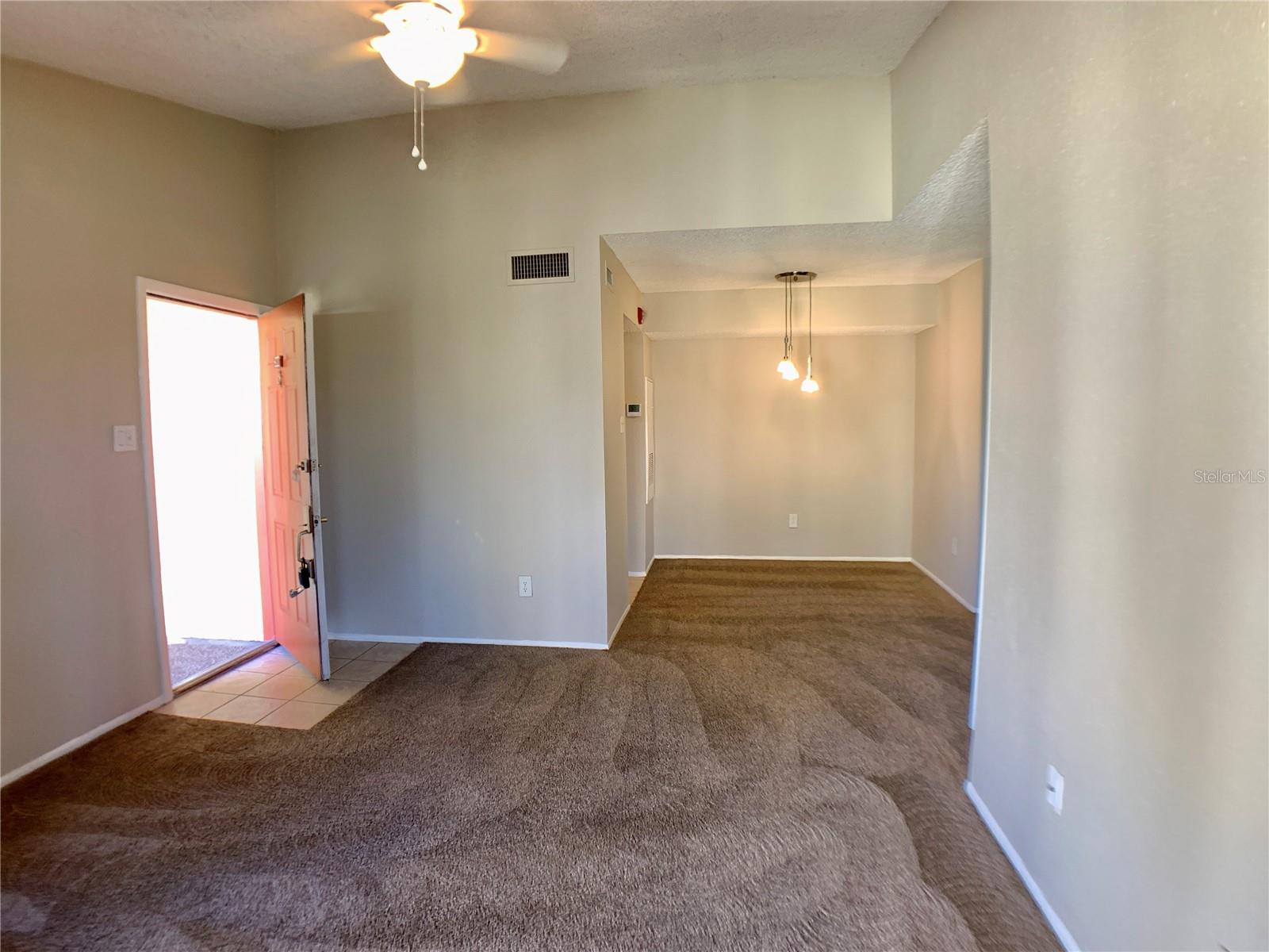 Image 4 of 22 For 3700 Idlebrook Circle 210
