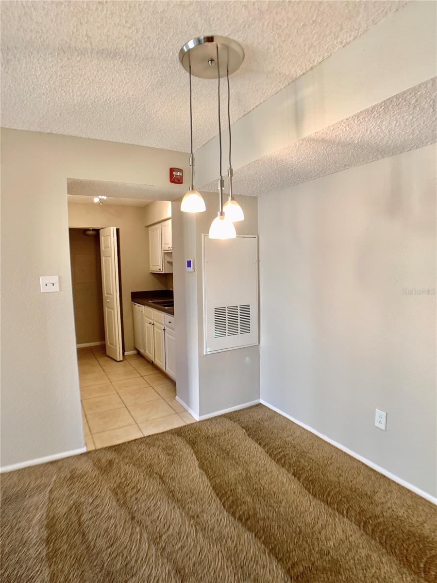 Image 6 of 22 For 3700 Idlebrook Circle 210