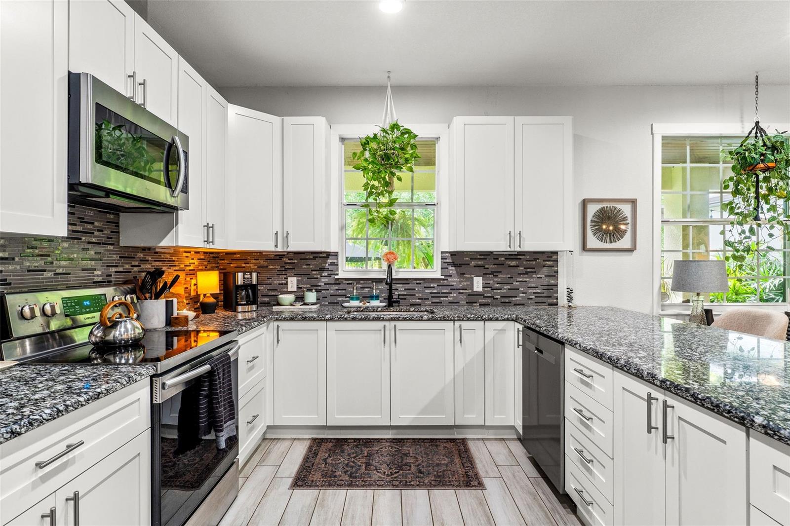 Image 15 of 45 For 489 Grape Avenue
