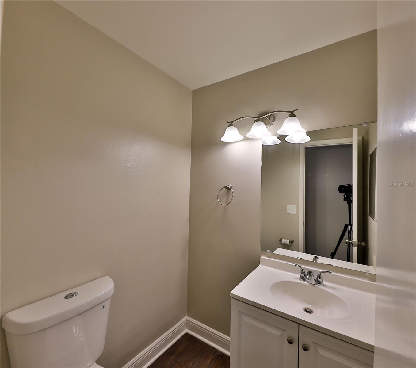 Image 10 of 19 For 624 Maple Oak Circle 108