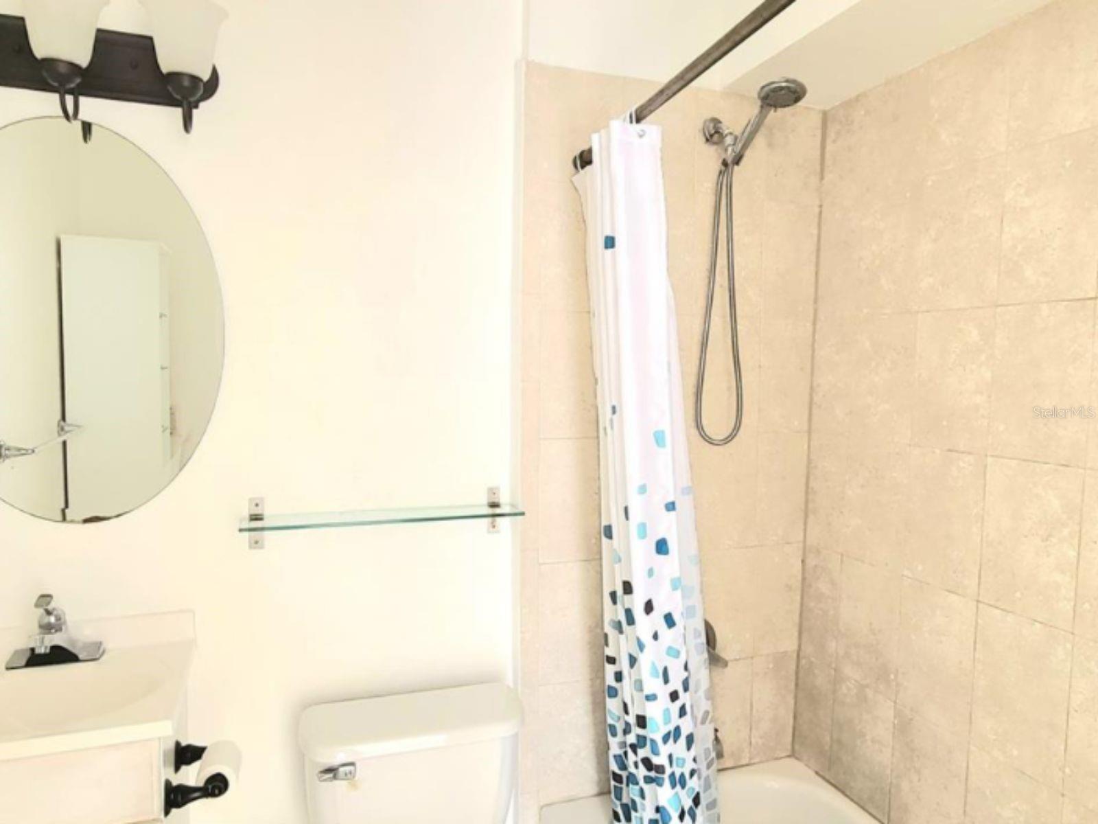 Image 12 of 14 For 496 Banyon Tree Circle 204