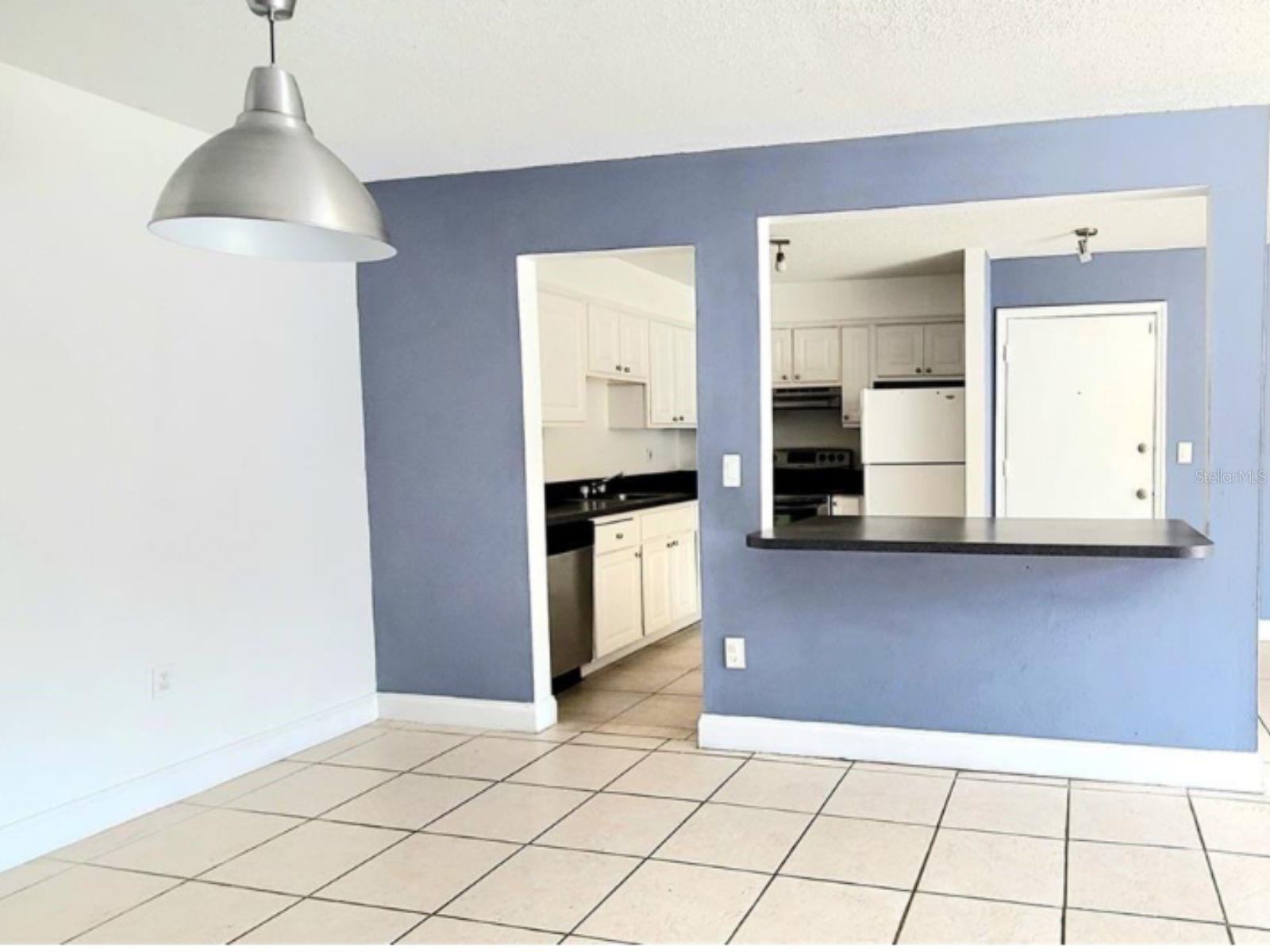 Image 6 of 14 For 496 Banyon Tree Circle 204