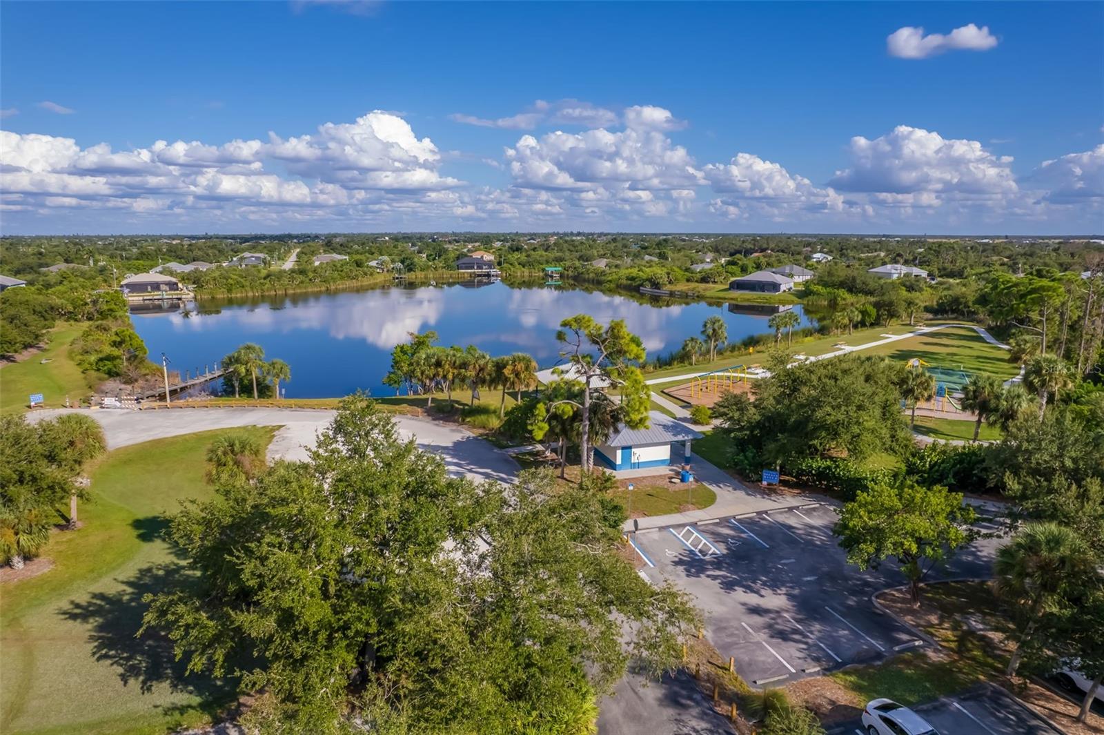 Image 23 of 27 For 15089 Lakeland Circle