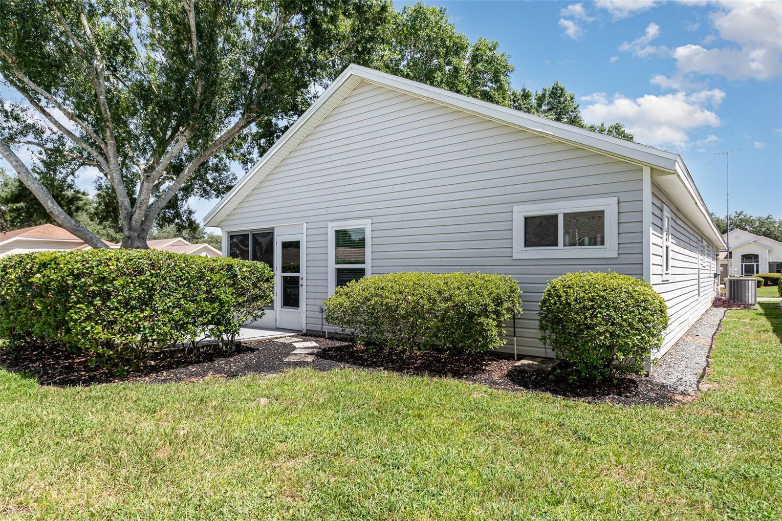 Image 27 of 30 For 4525 Eaglewood Drive