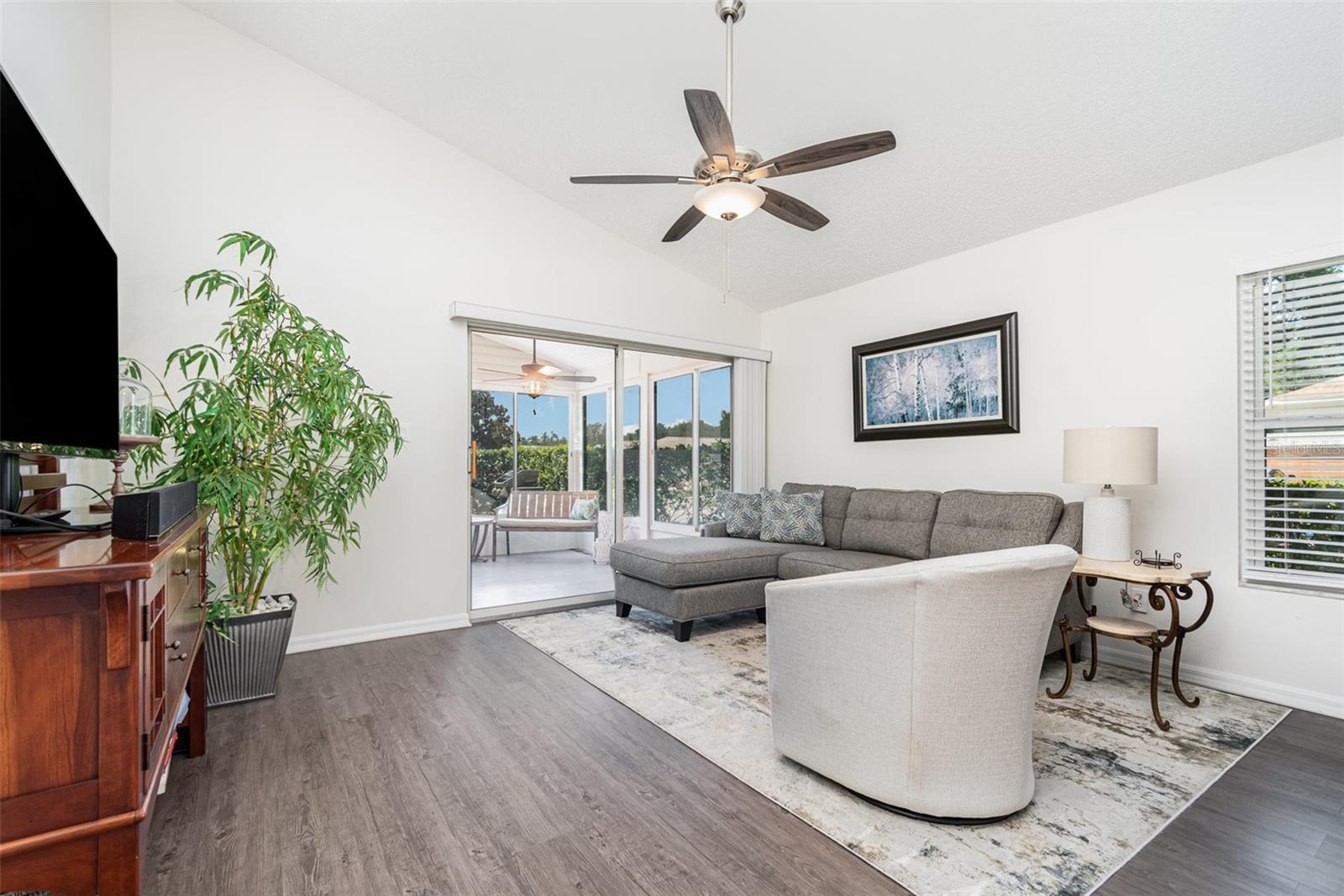 Image 6 of 30 For 4525 Eaglewood Drive