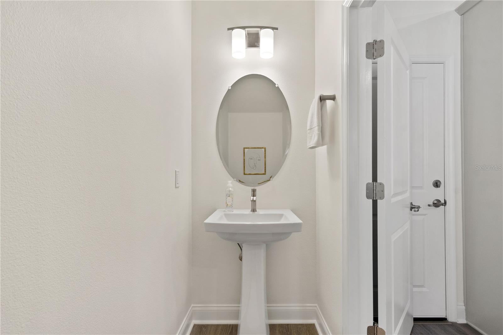 Image 18 of 45 For 8689 Tavistock Lakes Boulevard