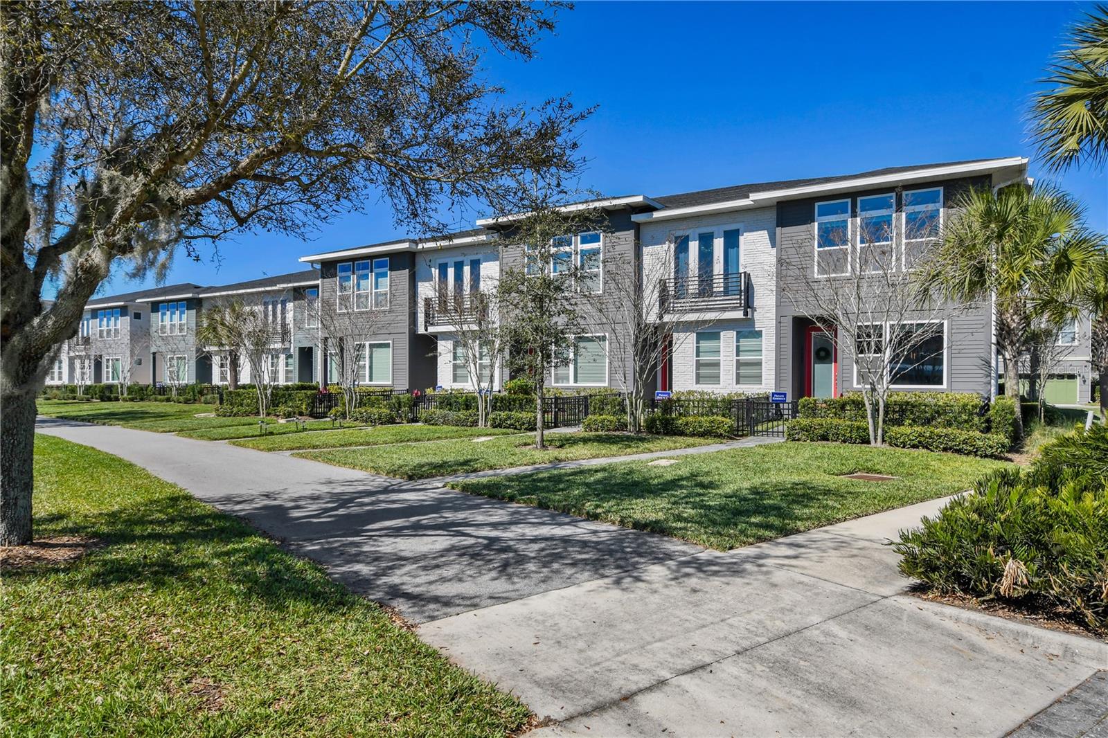 Image 41 of 45 For 8689 Tavistock Lakes Boulevard