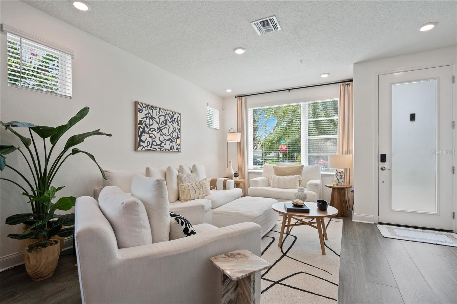 Image 6 of 45 For 8689 Tavistock Lakes Boulevard