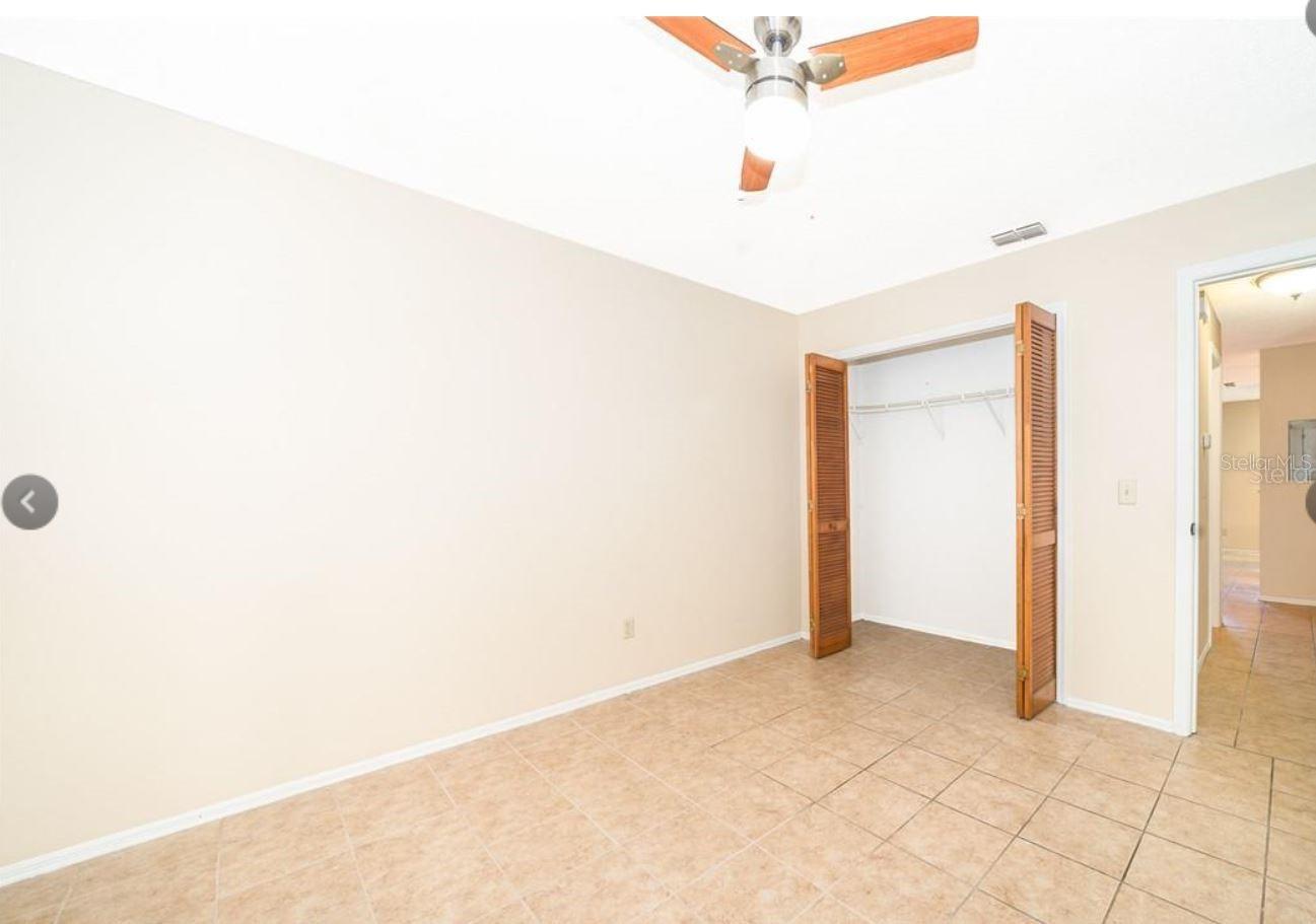 Image 9 of 25 For 4261 Pershing Pointe Place 2