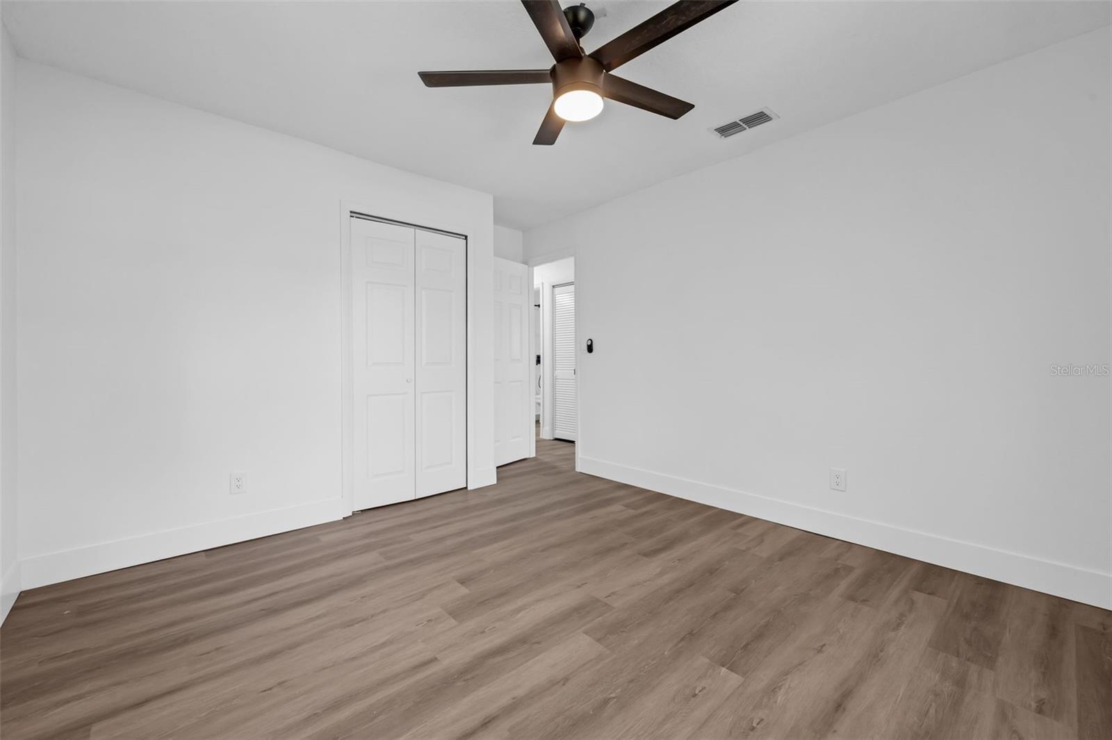Image 30 of 42 For 401 Pine Drive