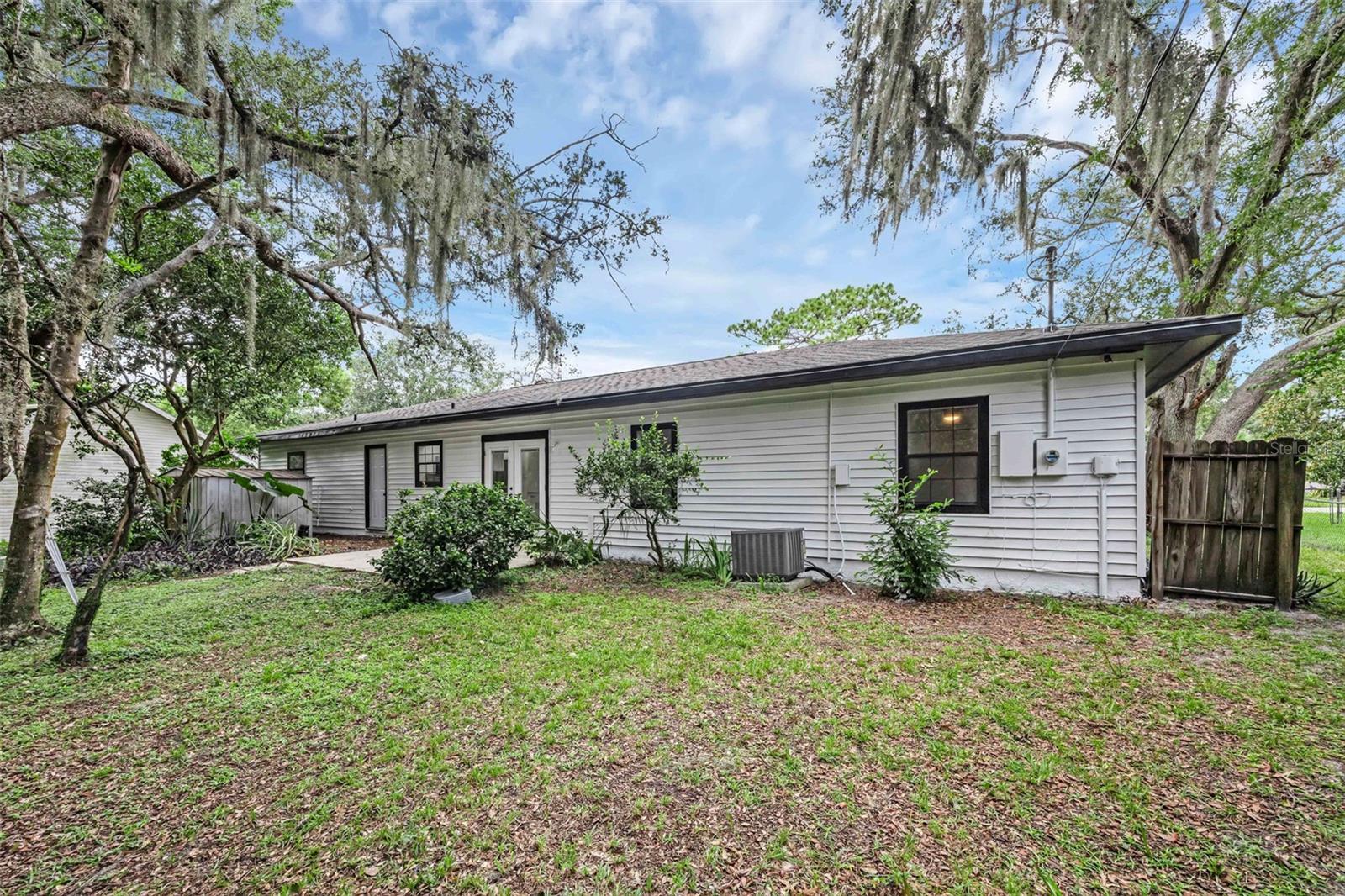 Image 33 of 42 For 401 Pine Drive