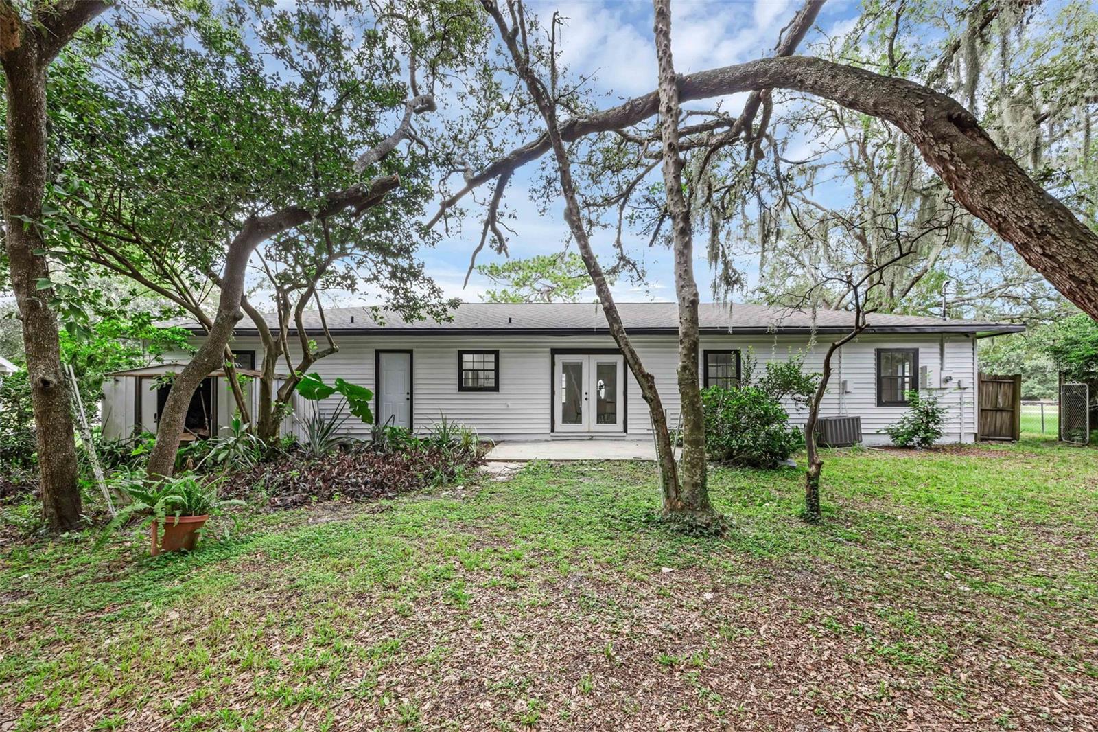 Image 34 of 42 For 401 Pine Drive