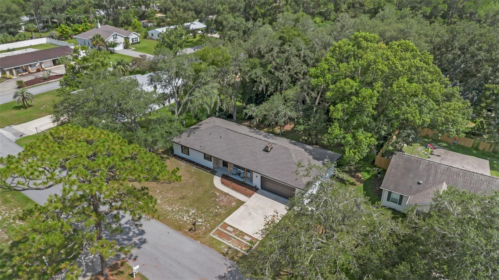 Image 38 of 42 For 401 Pine Drive