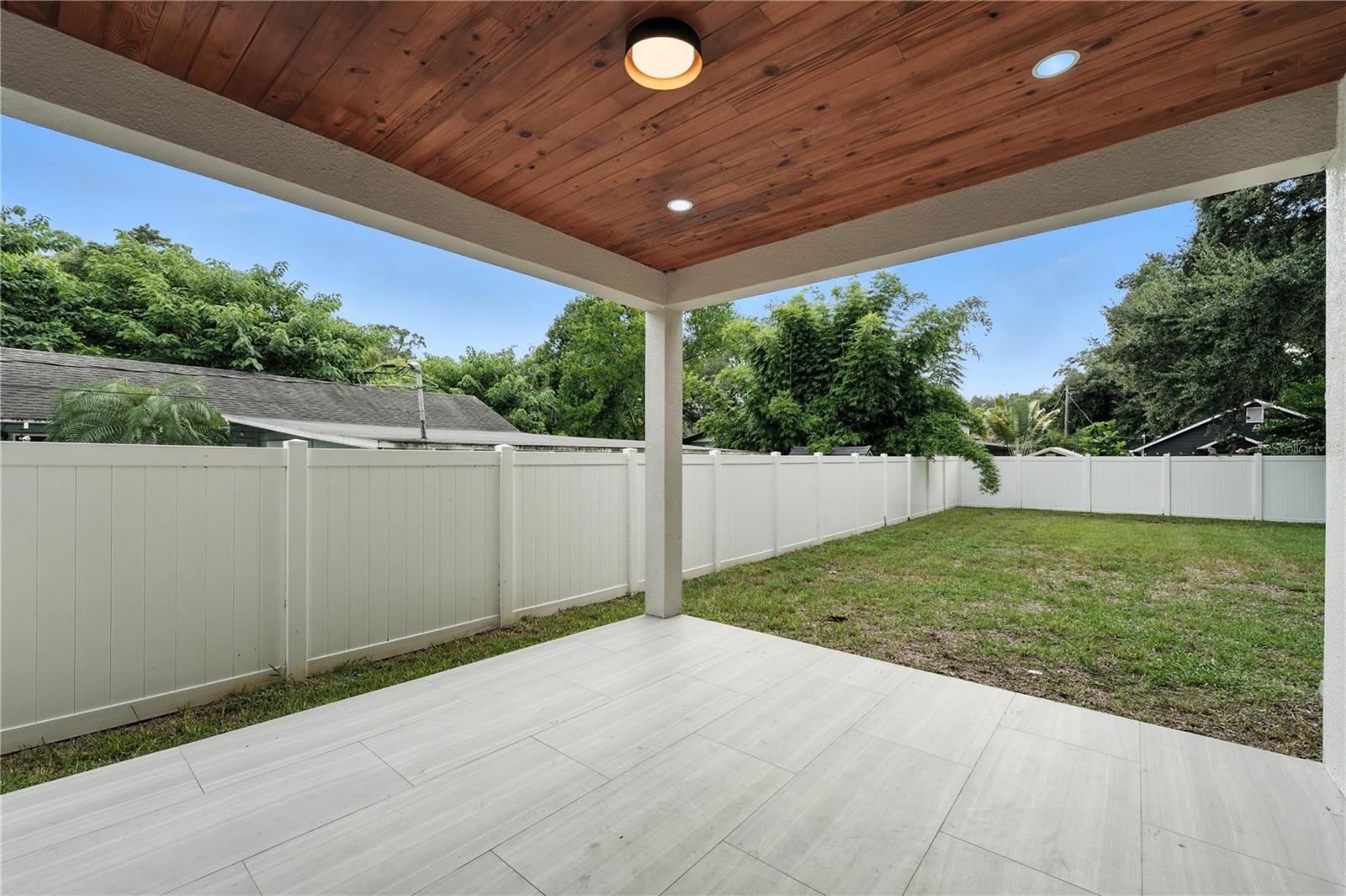 Image 52 of 58 For 1518 Cloverlawn Avenue
