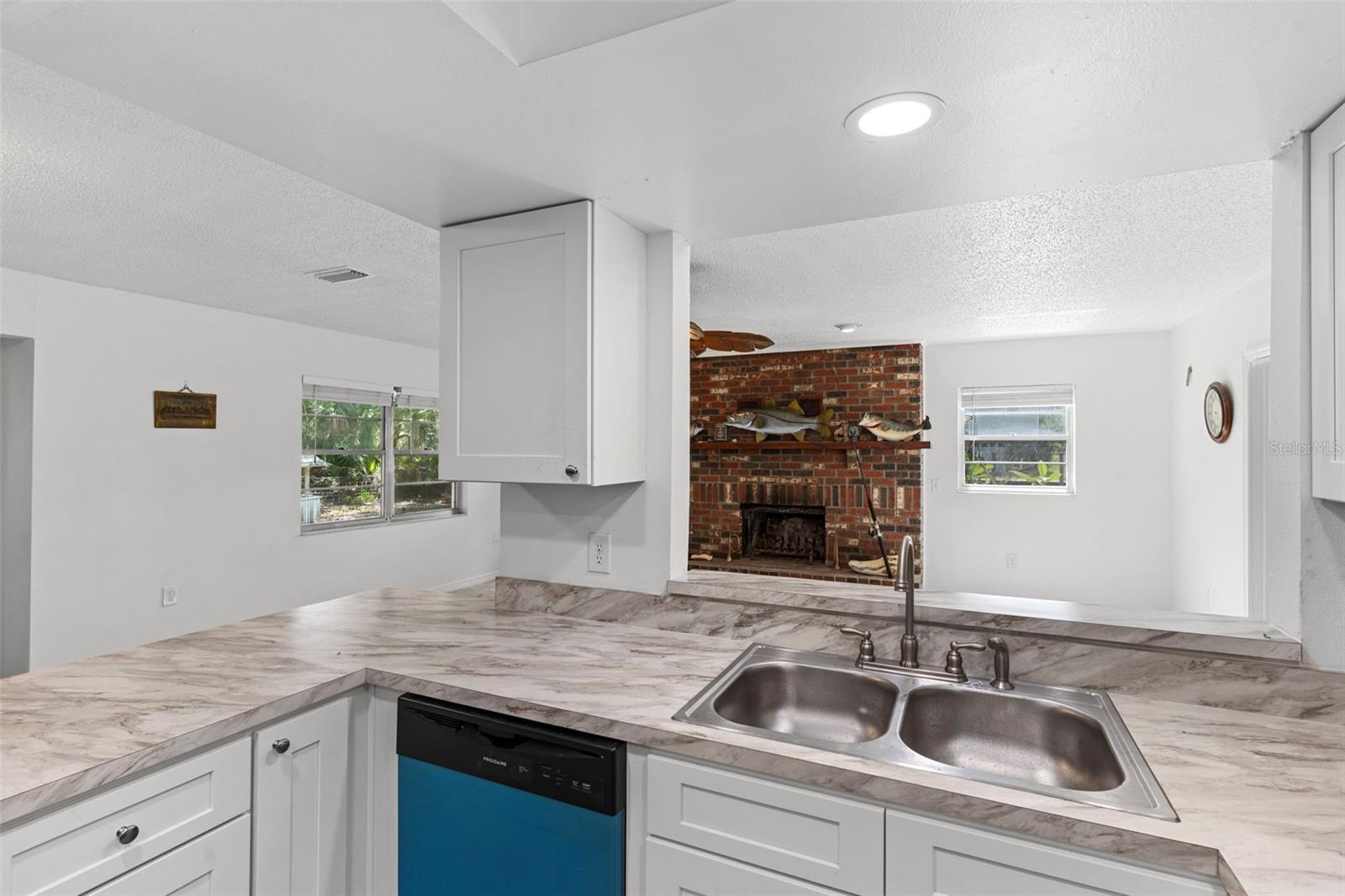 Image 15 of 82 For 3628 Hiawatha Terrace
