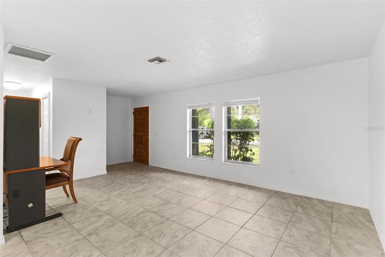 Image 6 of 82 For 3628 Hiawatha Terrace