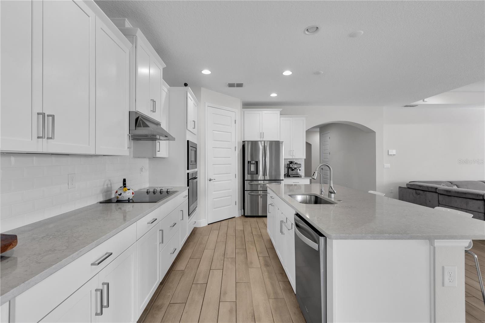 Listing photo id 10 for 8972 Sonoma Coast Drive