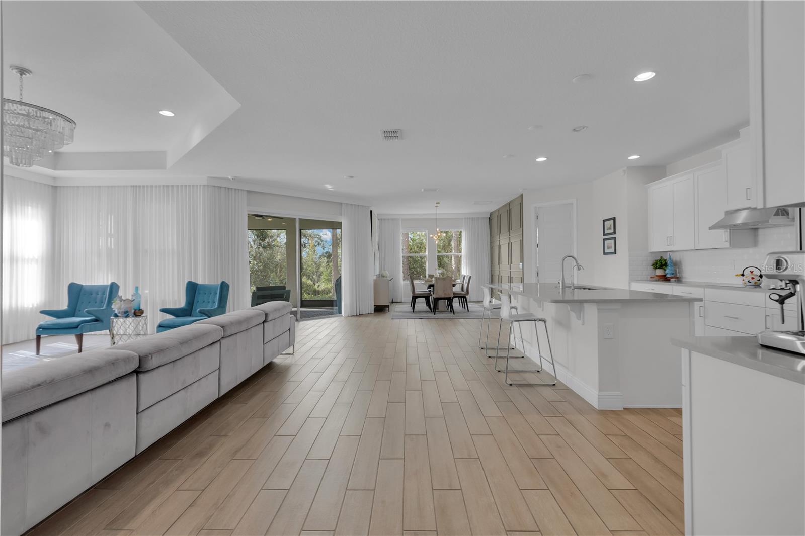 Listing photo id 4 for 8972 Sonoma Coast Drive