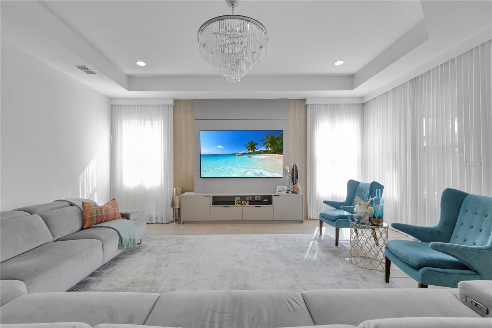 Listing photo id 6 for 8972 Sonoma Coast Drive