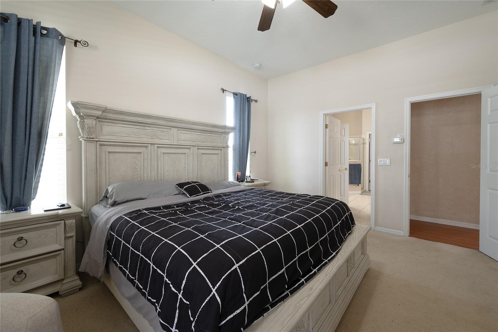 Image 21 of 47 For 12159 Shadowbrook Lane