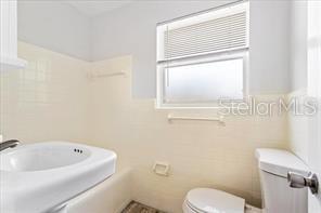 Image 14 of 20 For 1208 Willow Lane