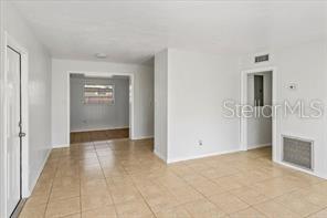 Image 7 of 20 For 1208 Willow Lane