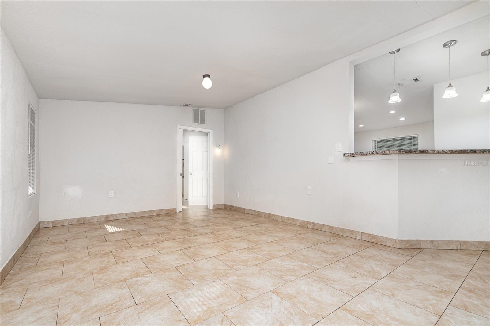 Image 15 of 39 For 39211 Coot Drive