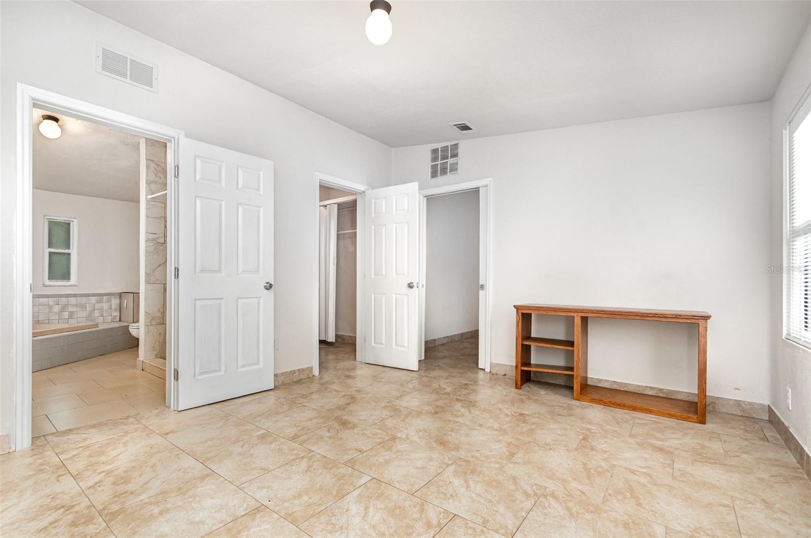 Image 19 of 39 For 39211 Coot Drive
