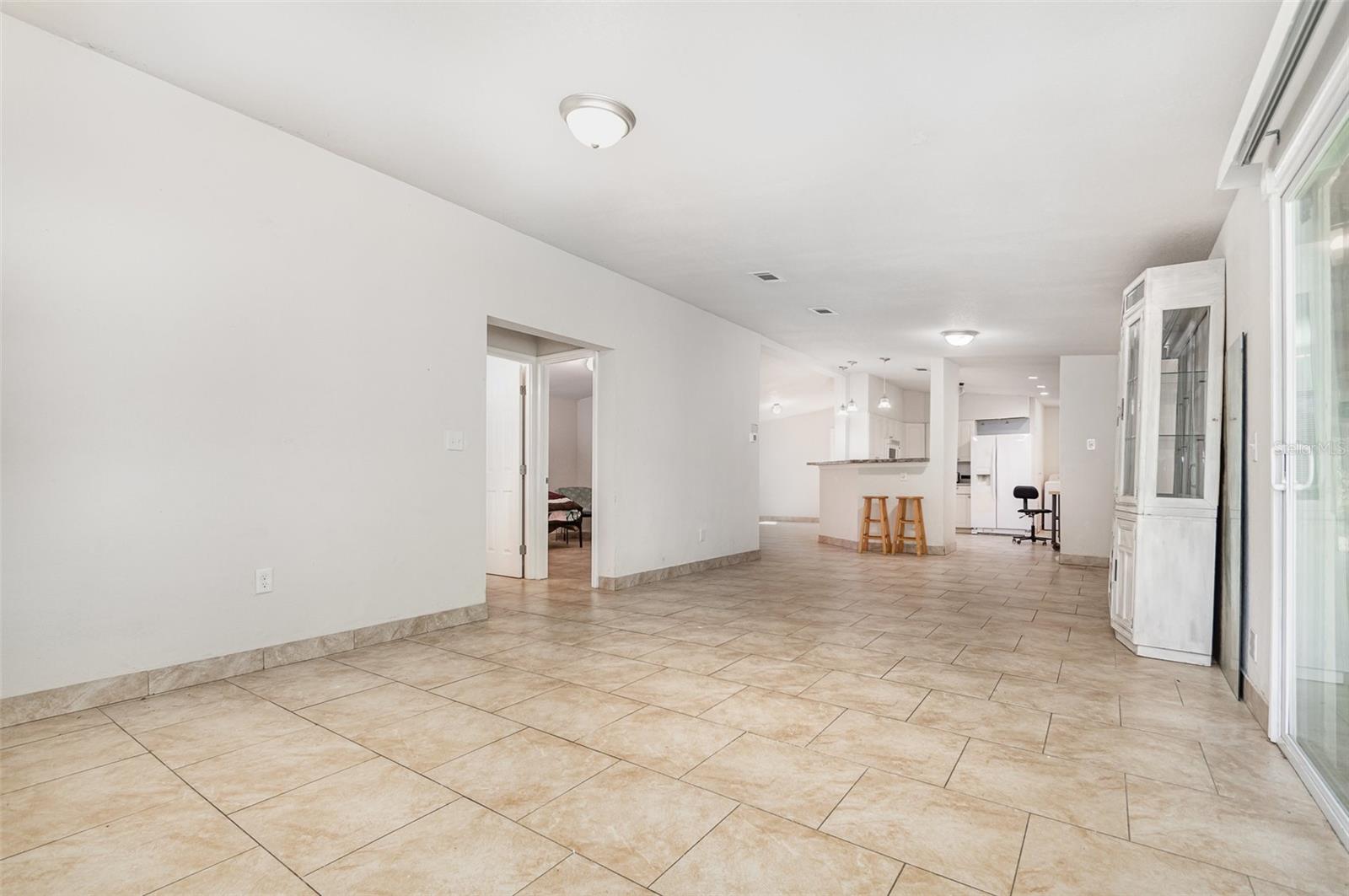Image 4 of 39 For 39211 Coot Drive