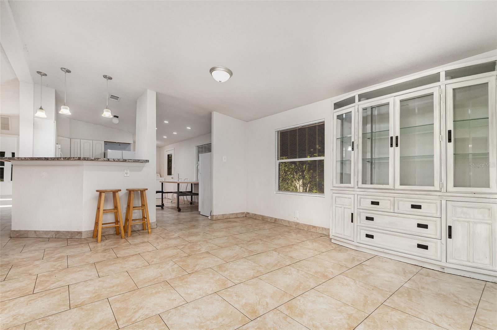 Image 5 of 39 For 39211 Coot Drive
