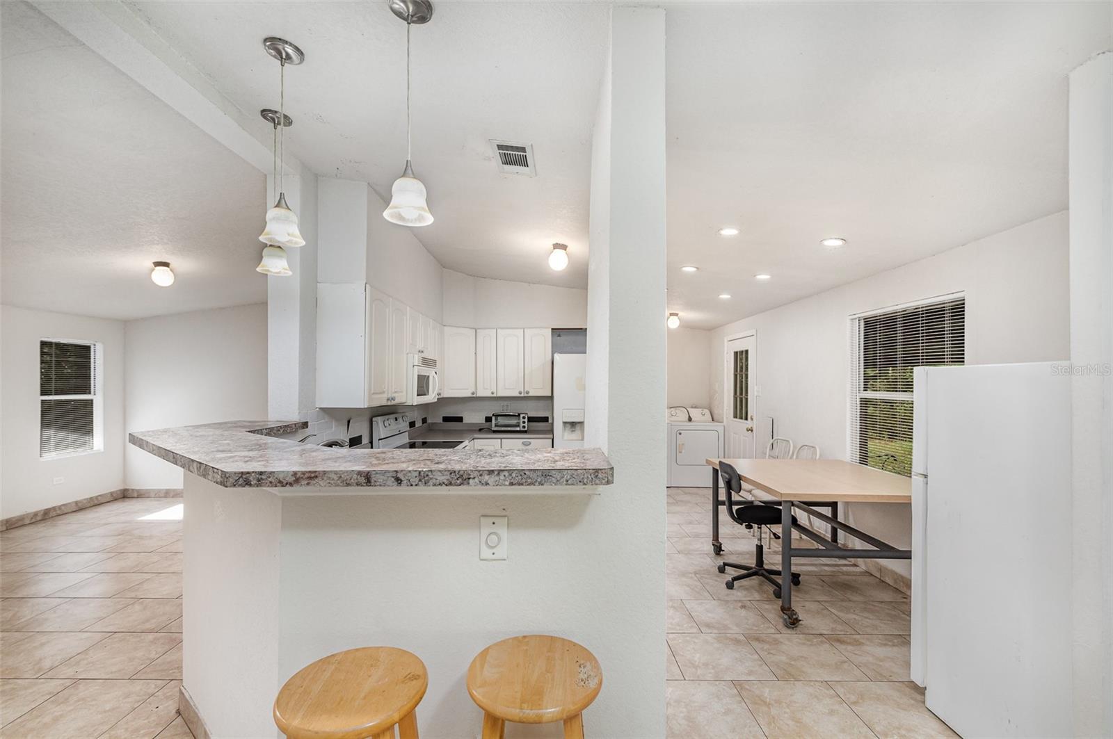 Image 7 of 39 For 39211 Coot Drive