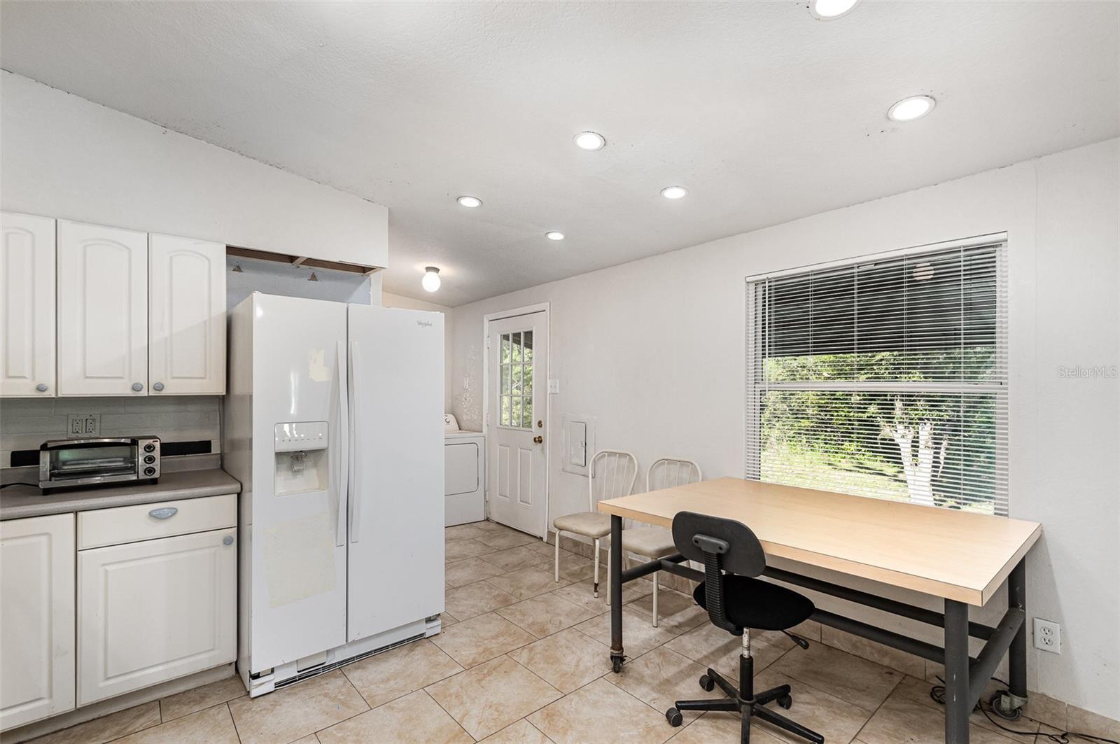 Image 8 of 39 For 39211 Coot Drive