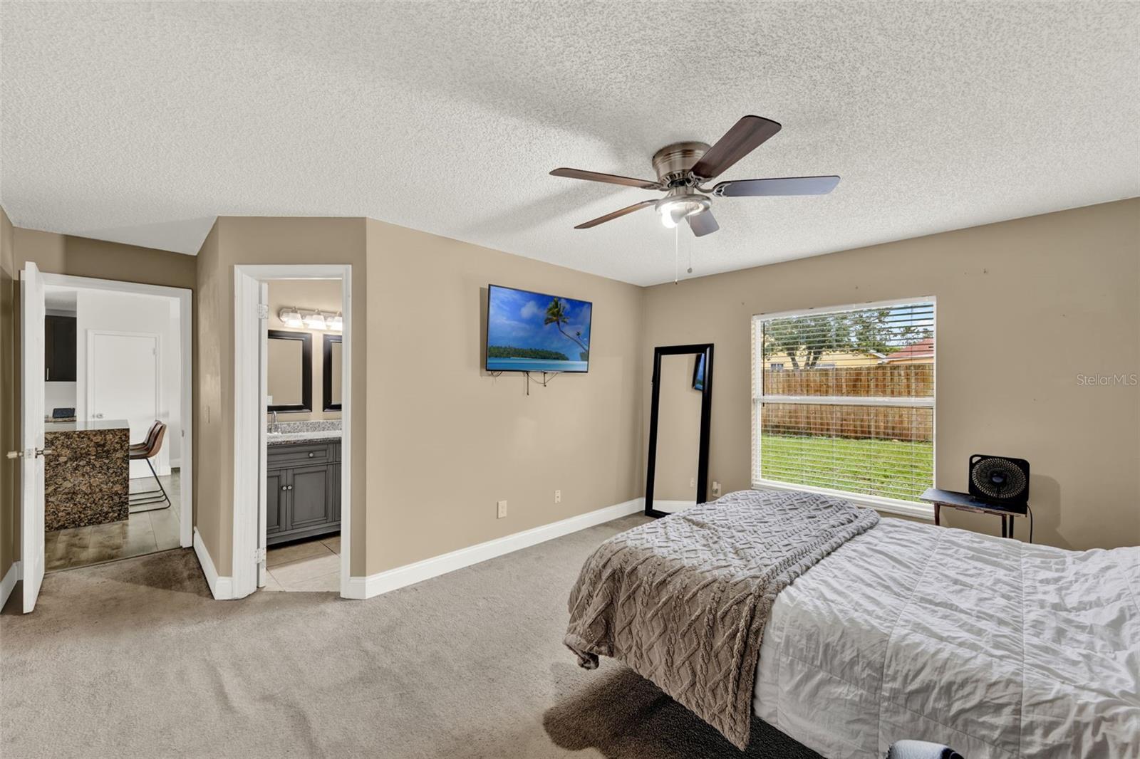 Image 10 of 18 For 6582 Meritmoor Circle