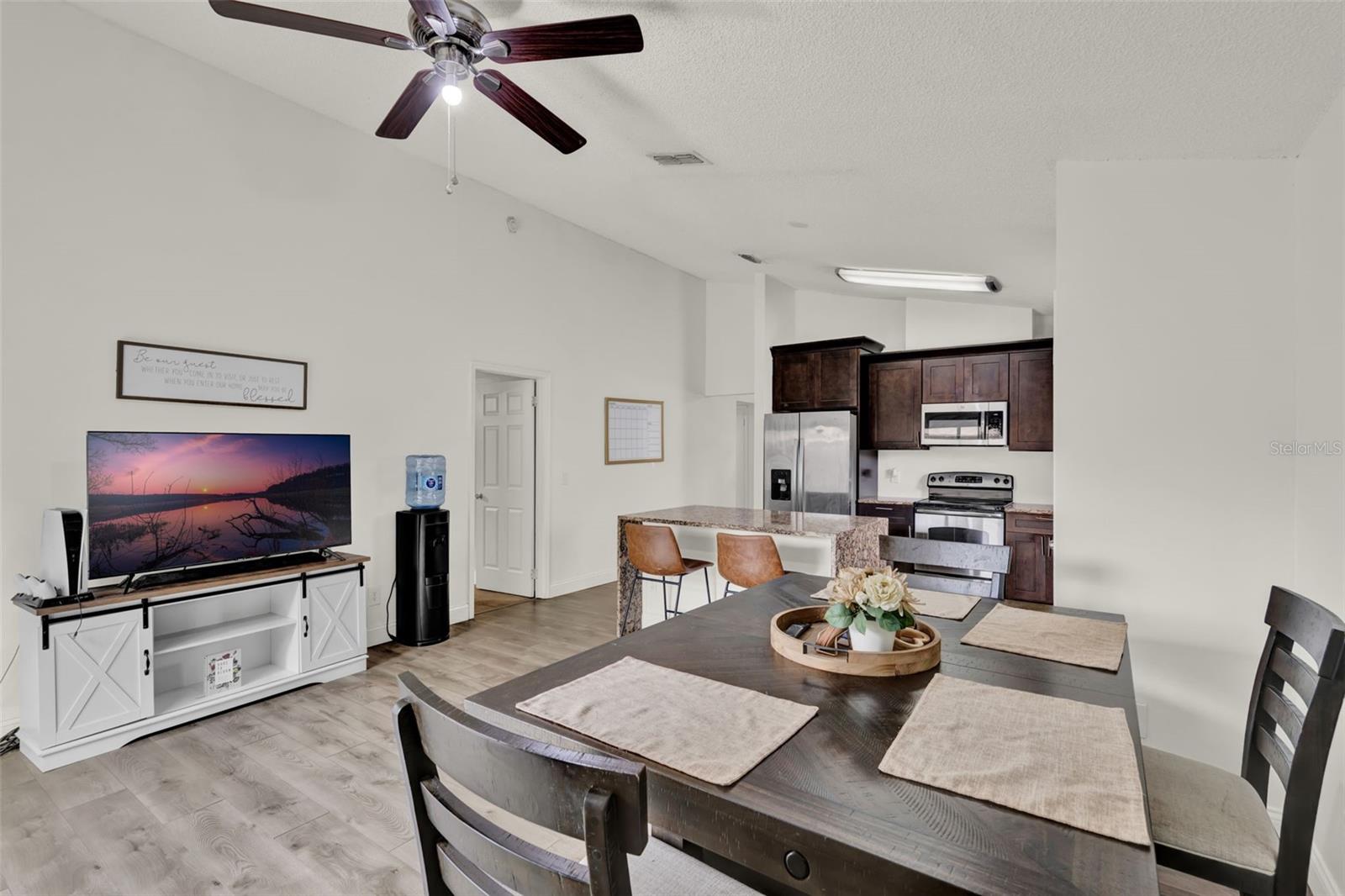 Image 8 of 18 For 6582 Meritmoor Circle