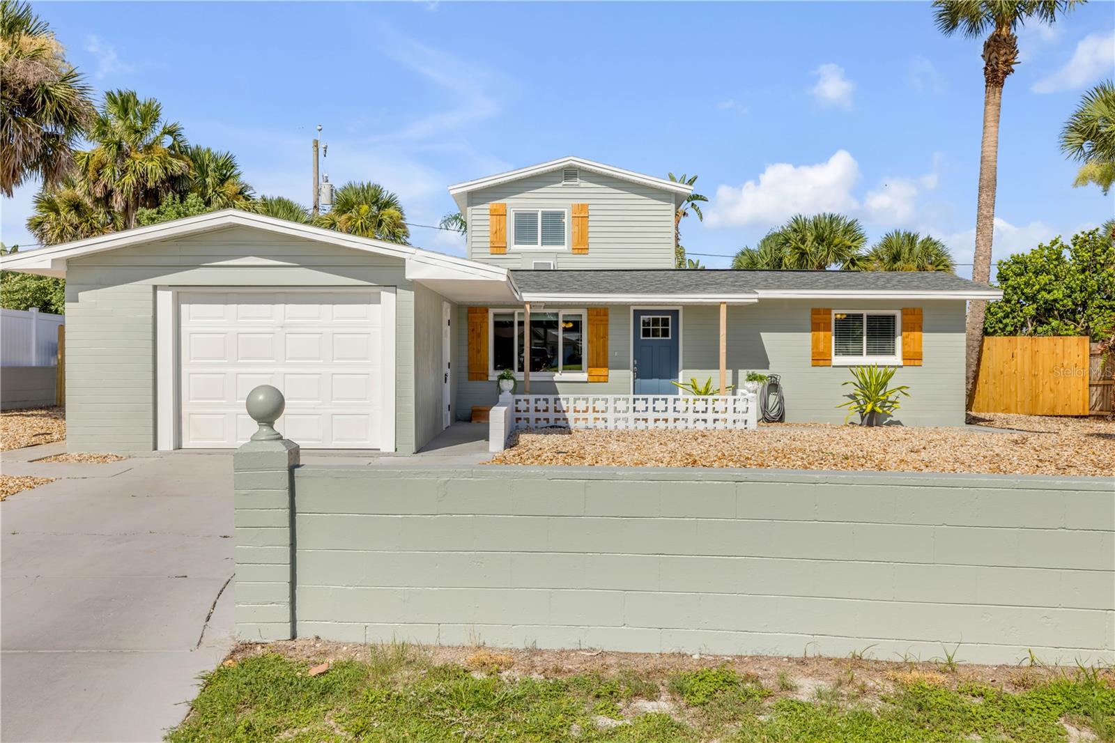 Image 3 of 62 For 4643 Katy Drive