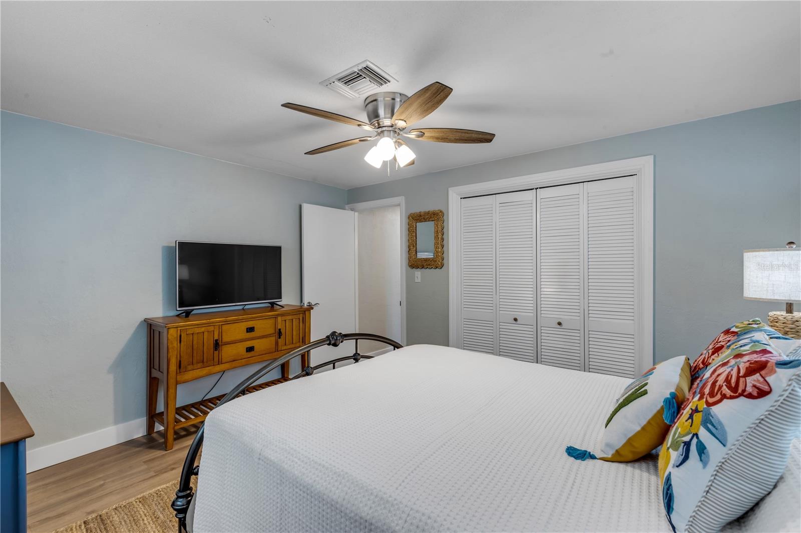 Image 30 of 62 For 4643 Katy Drive