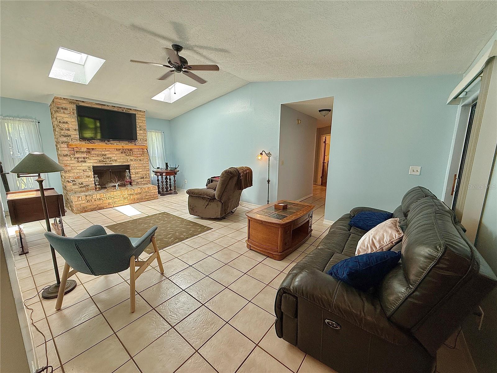 Image 14 of 24 For 4100 Oberry Road