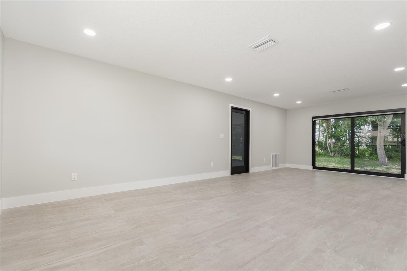 Image 3 of 15 For 539 Keech Street