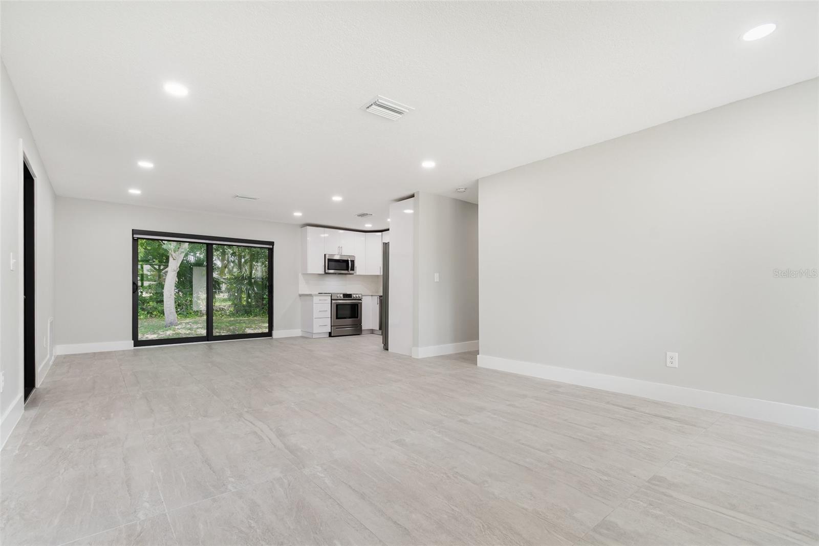 Image 4 of 15 For 539 Keech Street