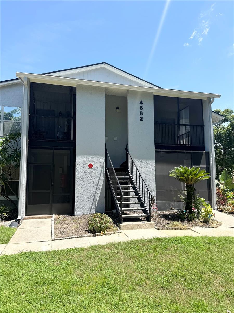 Image 3 of 15 For 4882 Semoran Boulevard 1408