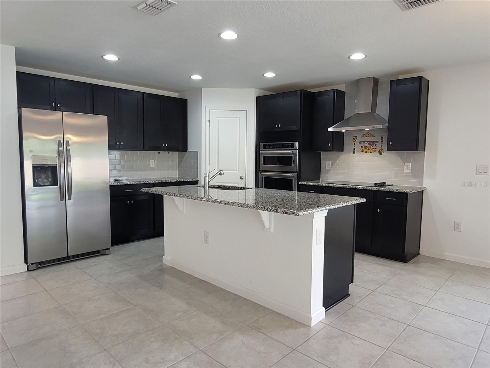 Image 13 of 52 For 3417 Yarian Drive