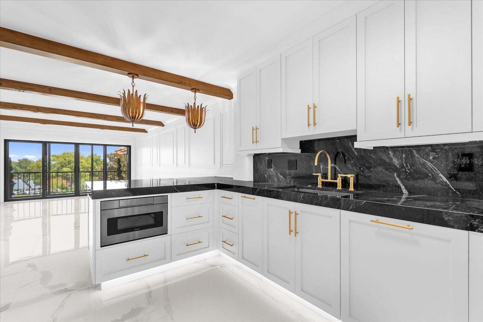 Image 17 of 53 For 100 Interlachen Avenue 404