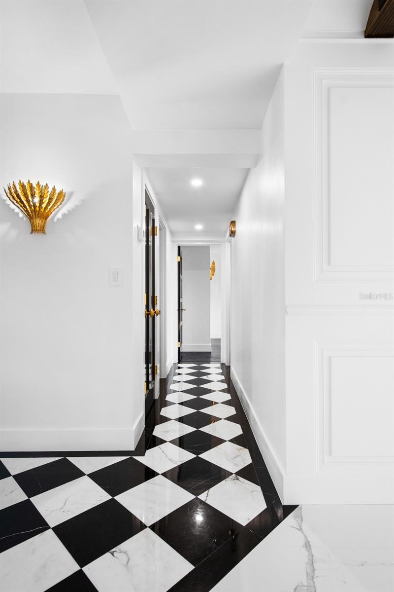 Image 20 of 53 For 100 Interlachen Avenue 404