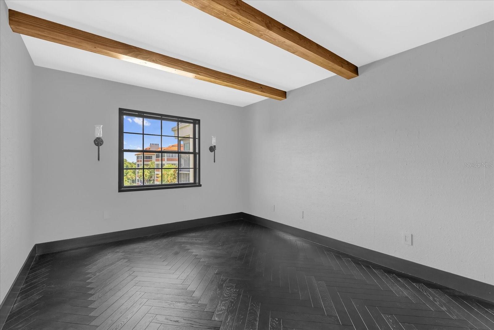 Image 25 of 53 For 100 Interlachen Avenue 404